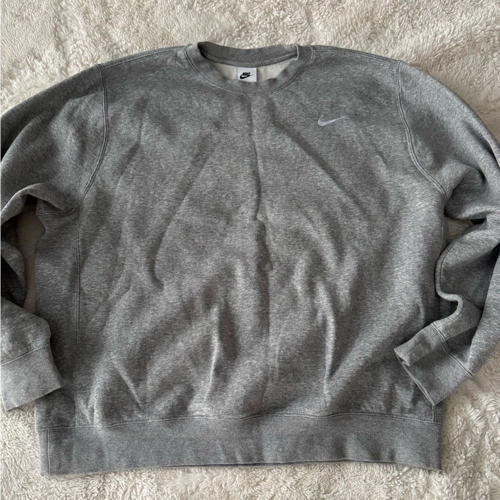 Men’s Gray Nike Fleece Crewneck Sweatshirt. New without tags. Sz. XL.